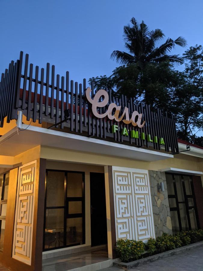 스레맨 Casa Familia Syariah 아파트 외부 사진